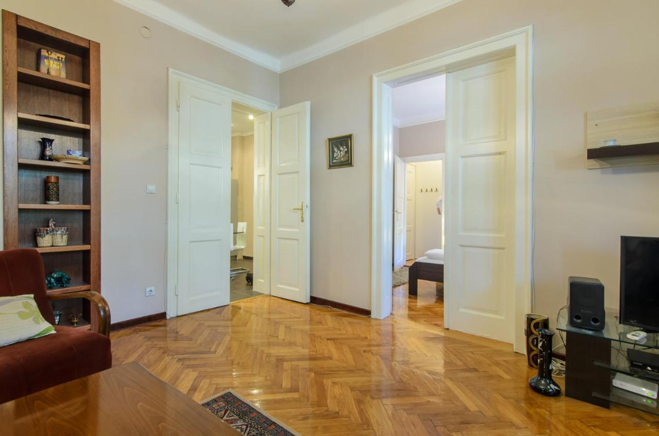 Apartment Greenview Belgrado Buitenkant foto